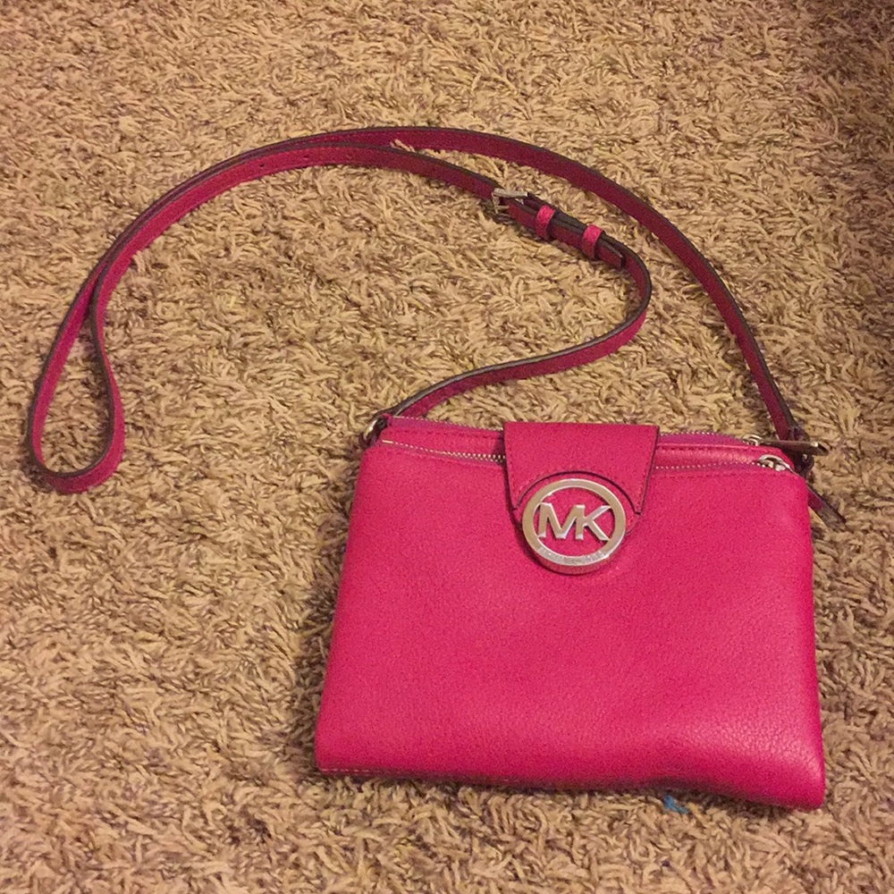 Michael Kors cross body purse